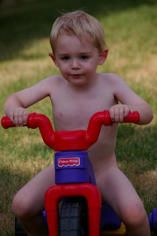 naked boy 4.jpg